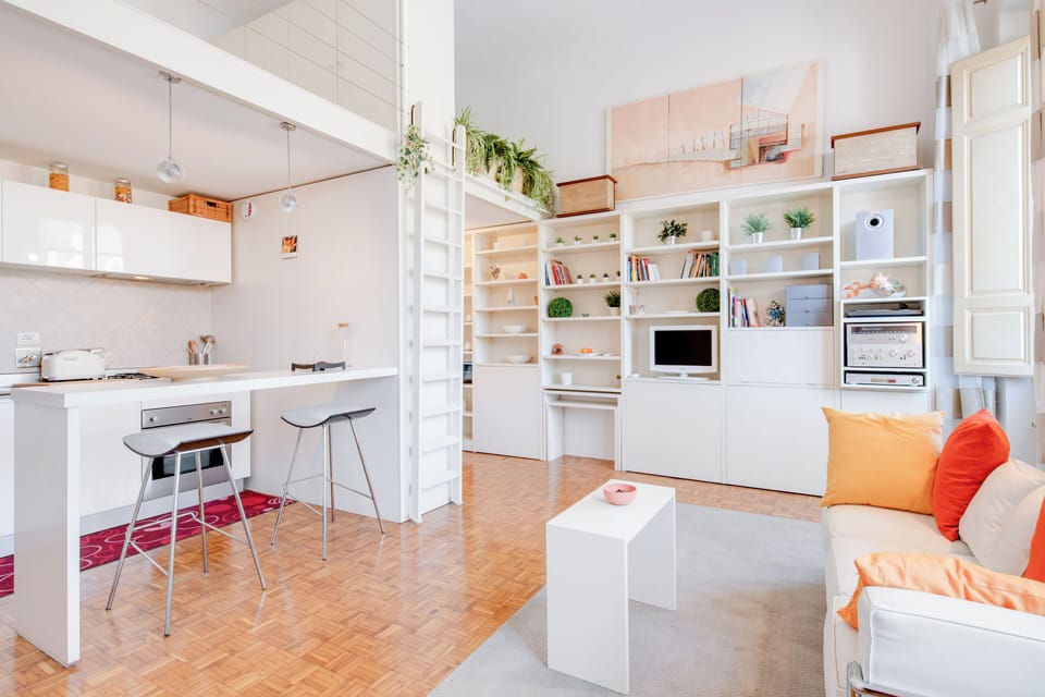 Studio | Living area | Flat-screen TV
