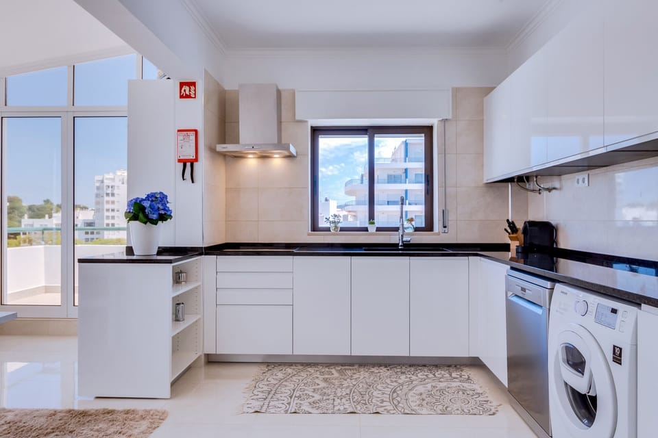 Apartment, 3 Bedrooms, Pool Access | Private kitchen | Microwave, dishwasher, coffee/tea maker, cookware/dishes/utensils
