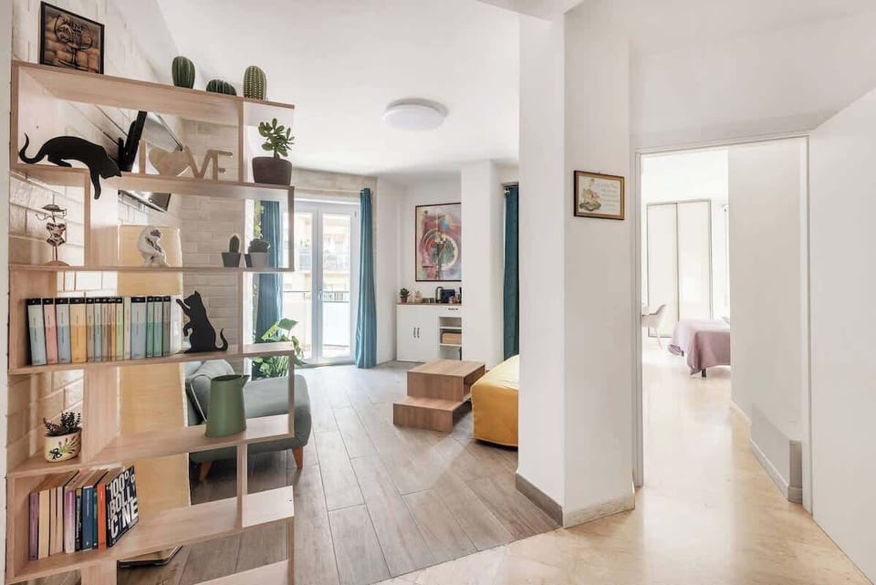The living room is shared area with the guest in the other 2 rooms.