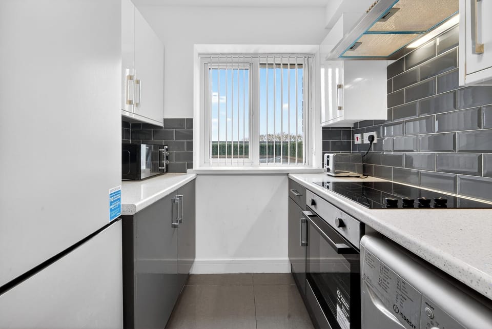 Apartment, Patio, Lake View | Private kitchen | Full-size fridge, microwave