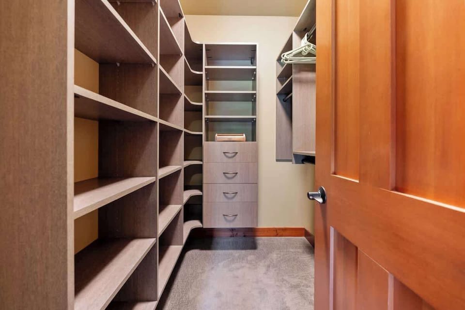 Upper Level Bedroom 1 custom closet