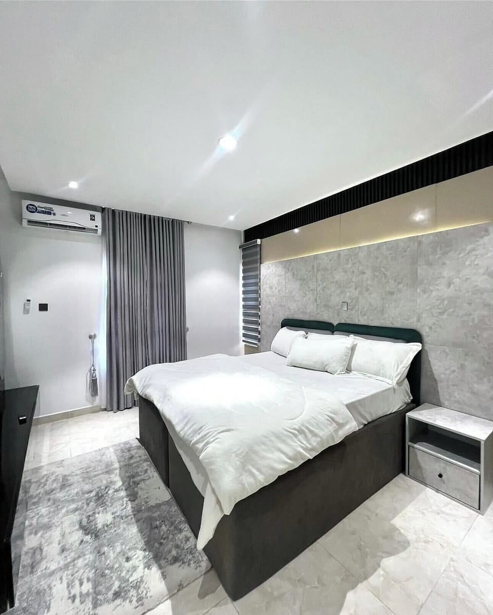 Classic Room, Balcony, City View | Desk, laptop workspace, free WiFi