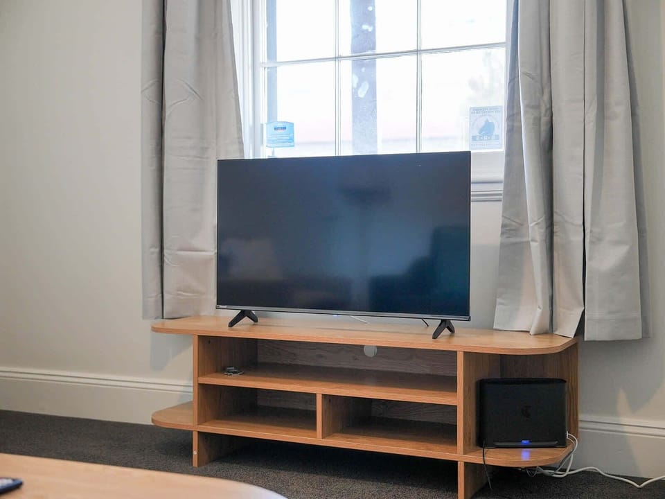 Smart TV in Living Room 1