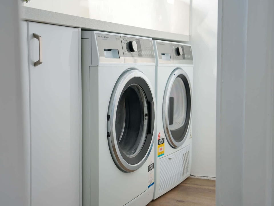 Laundry - Washing Machine + Dryer