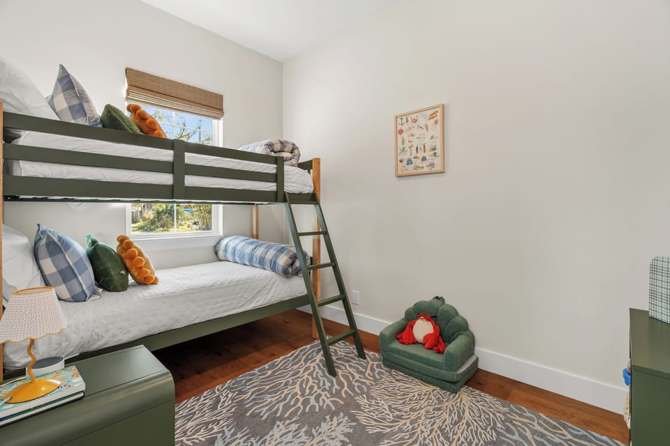 Kids Room - Twin Bunk Beds (First Floor)