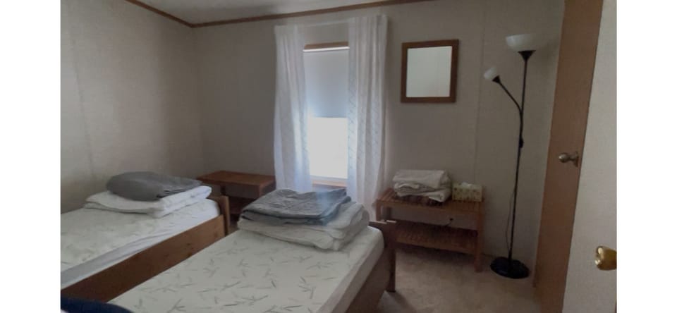 Charming 3 Bed Room Monthly Rental in the Heart of Ellicottville. Campground/ 
RV Resort in Ellicottville