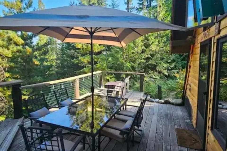 Deck Dining table.