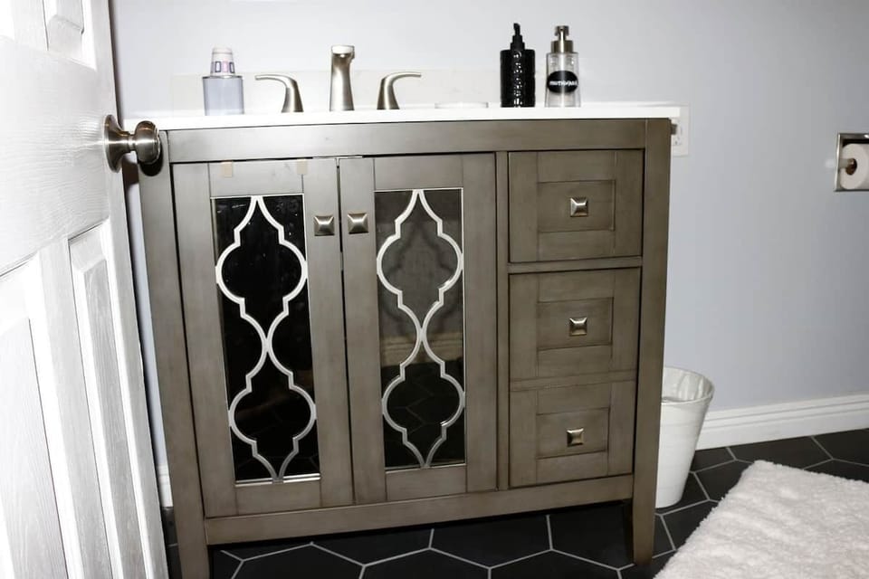 upstairs bathroom