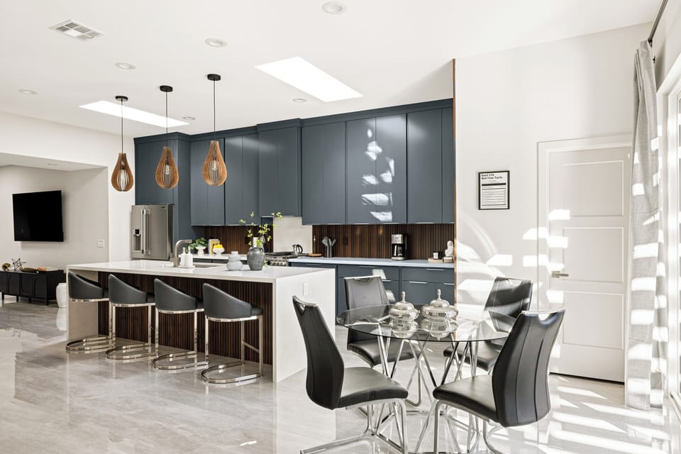 Kitchen and Dining for Four