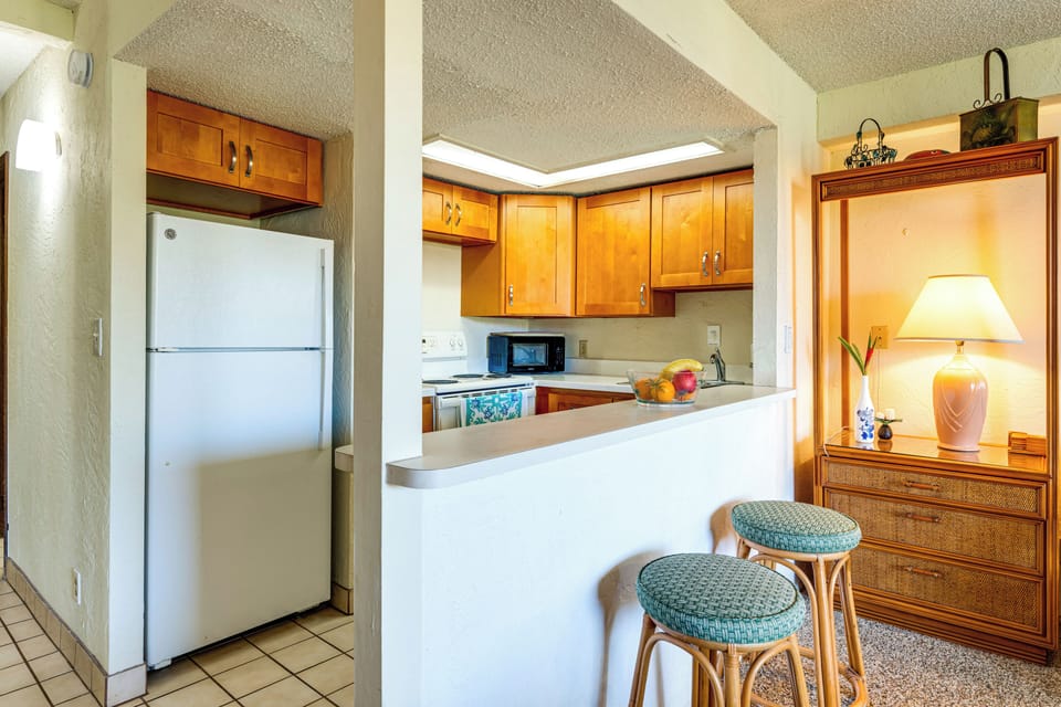 Studio | Kitchen