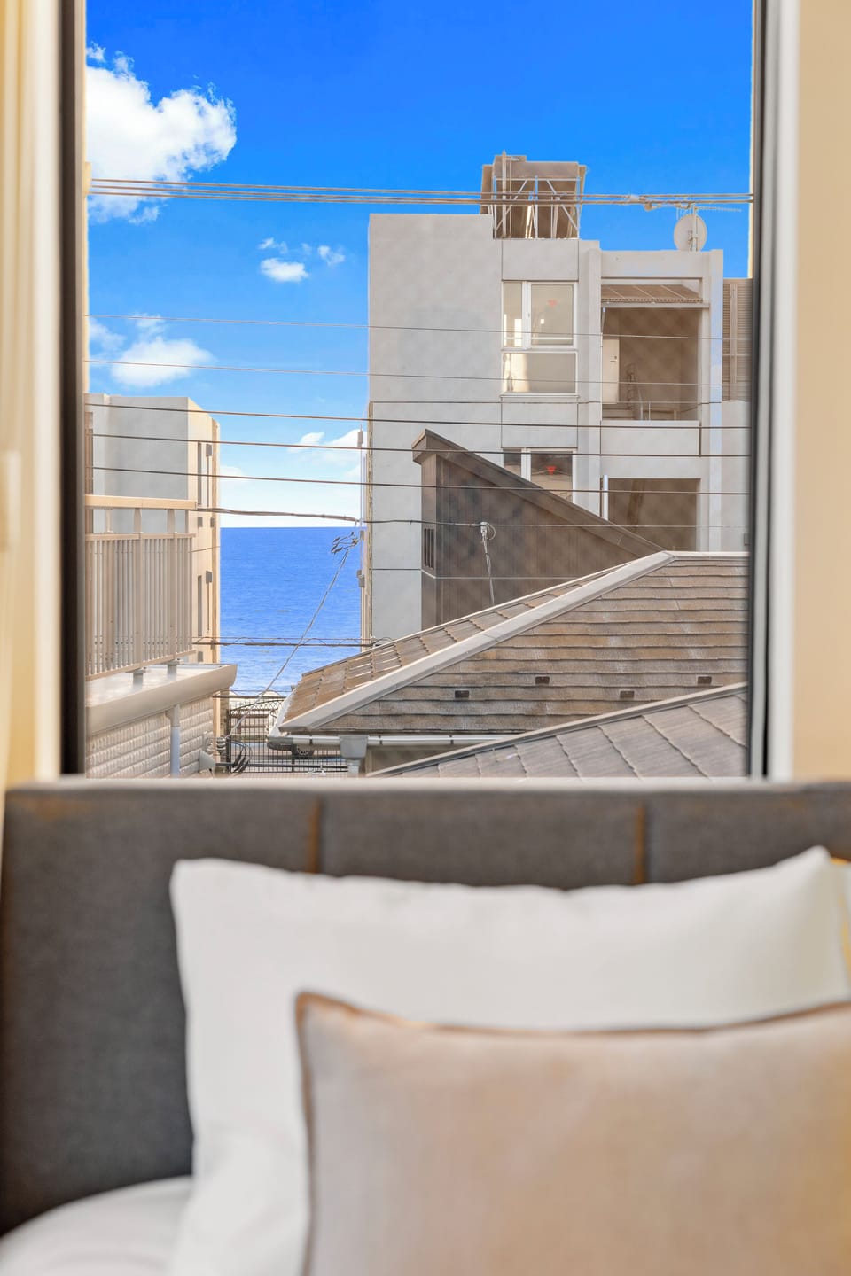 Deluxe Apartment, Balcony, Partial Ocean View | Interior