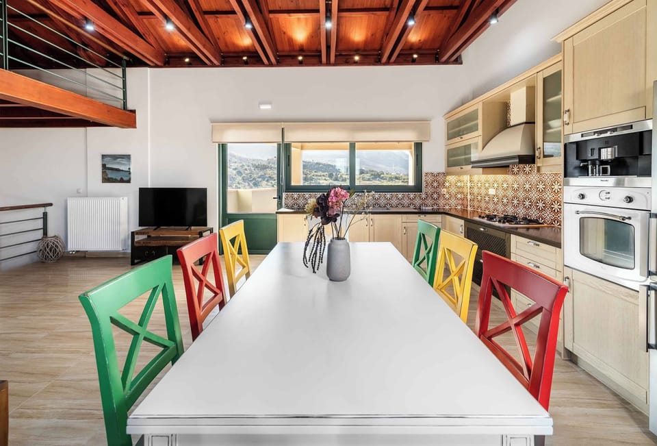 Superior Villa, 2 Bedrooms, Private Pool, Pool View | Private kitchen | Full-size fridge, oven, stovetop, toaster
