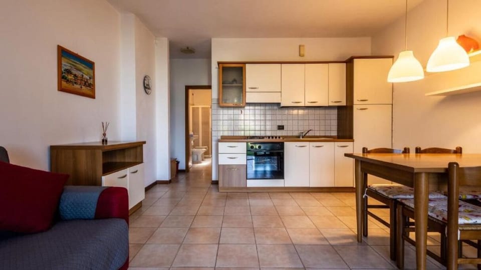 Apartment, Lake View | Living area