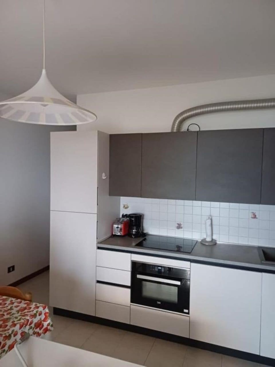 Apartment, Balcony, Lake View | Private kitchen | Highchair