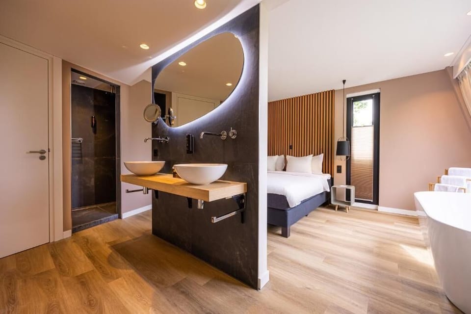 Luxury Double Room, Garden View | In-room safe, desk, laptop workspace, blackout drapes