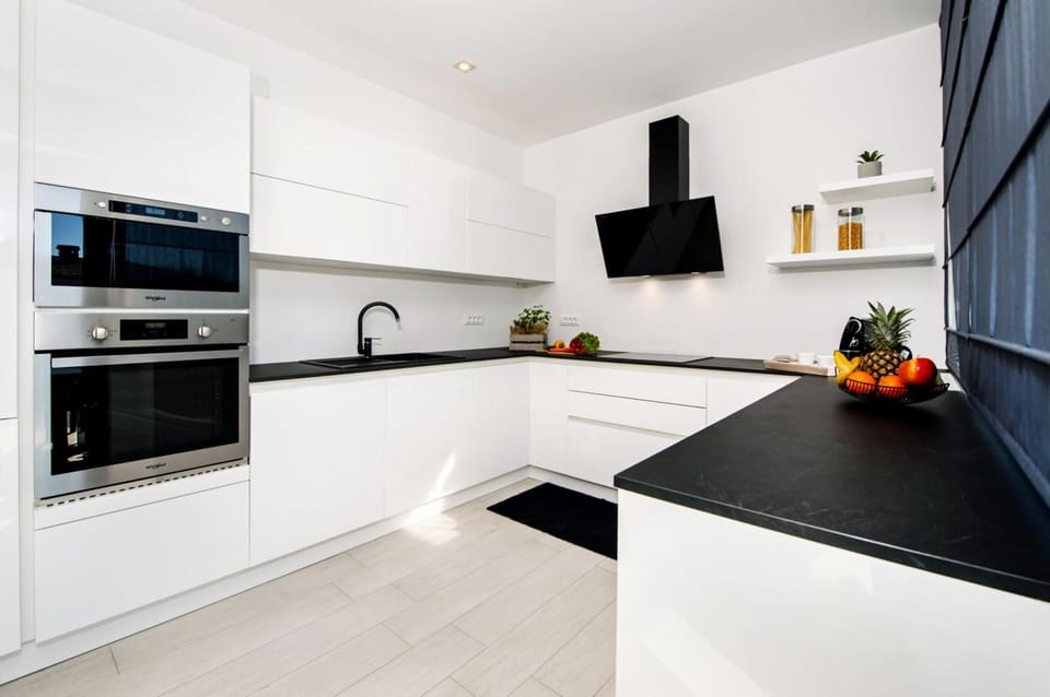 Villa, 3 Bedrooms, Private Pool, Garden View | Interior
