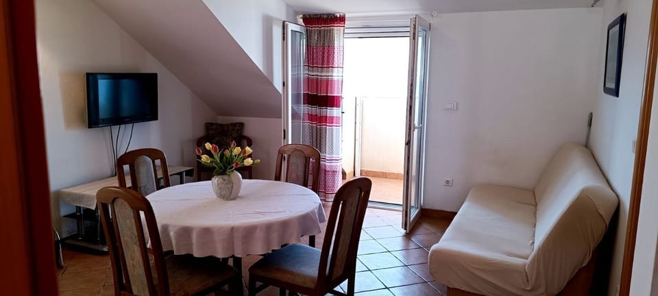 Standard Apartment, Balcony, Sea View | Interior