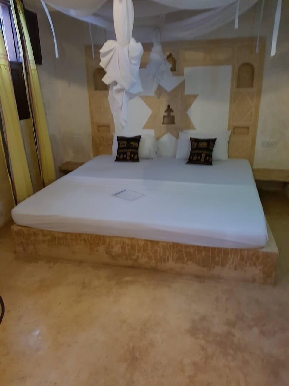 Deluxe Double Room | Free WiFi, bed sheets
