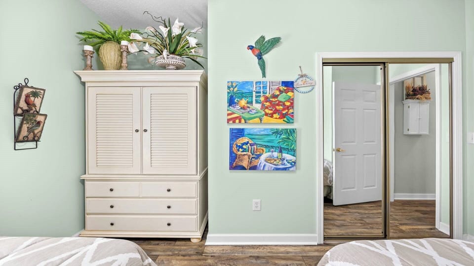 Twin Bedroom
