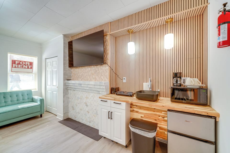 Apartment (0 Bedroom) | Interior