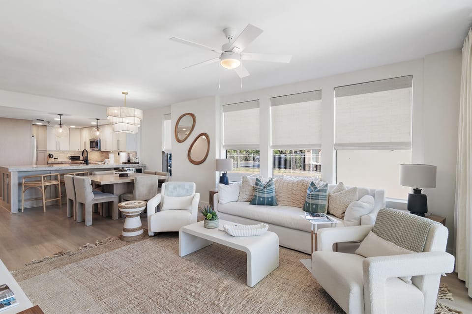 Tranquility 110 - Seacrest - Living Area