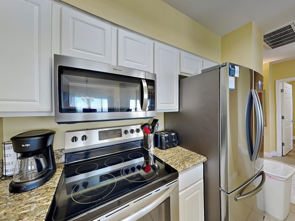 Kitchen - Modern Appliances