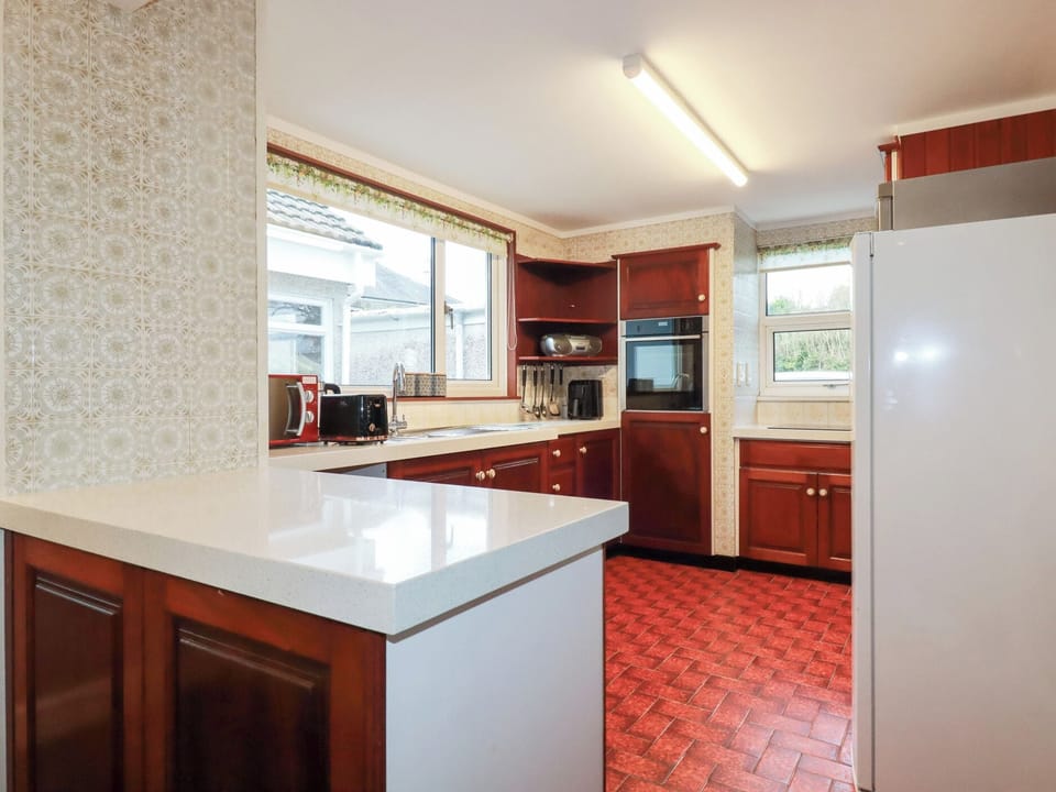 Cookware/dishes/utensils