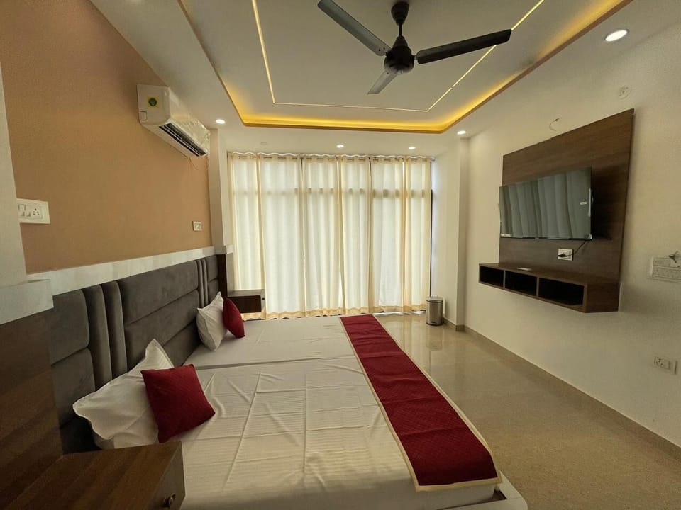 Double Room, City View | Free WiFi