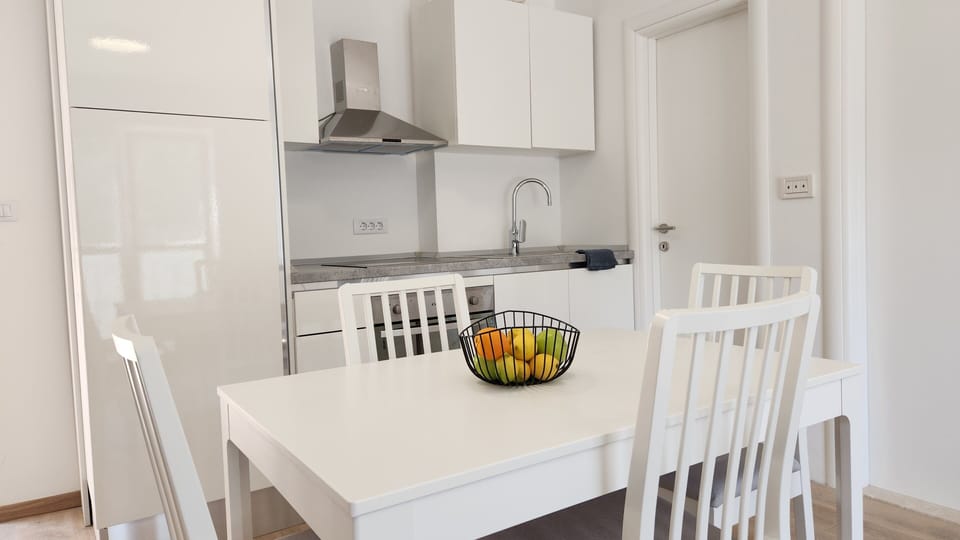 dining table, oven, stovetop