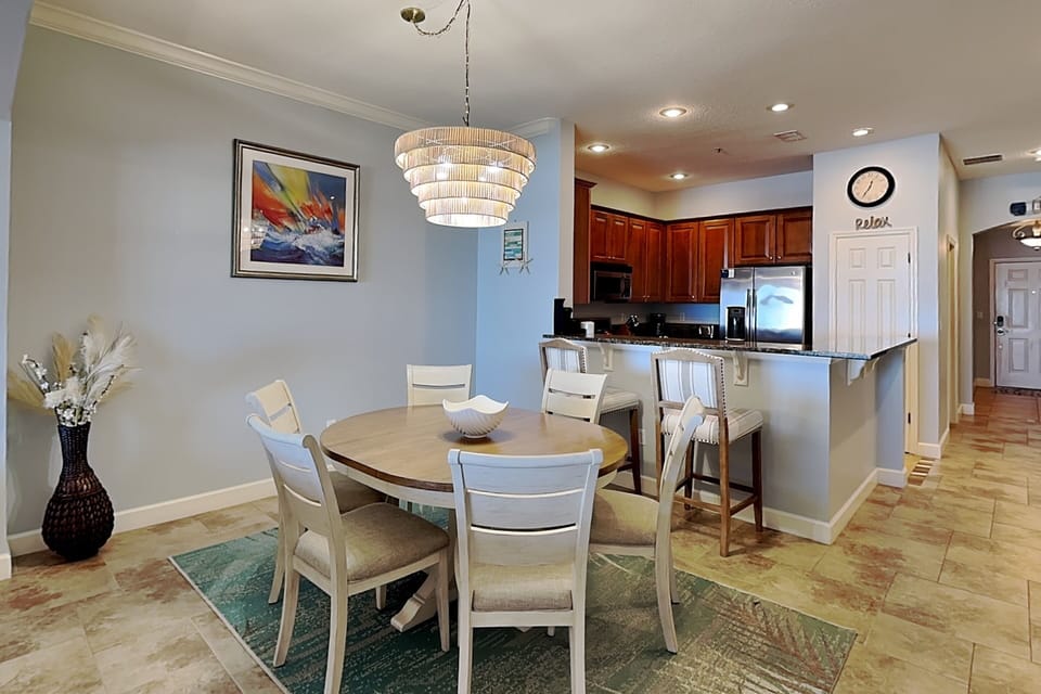 Dining - Seating For Six