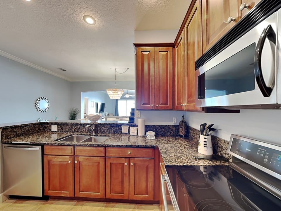 Fully Equipped Kitchen with Stainless Steel Appliances