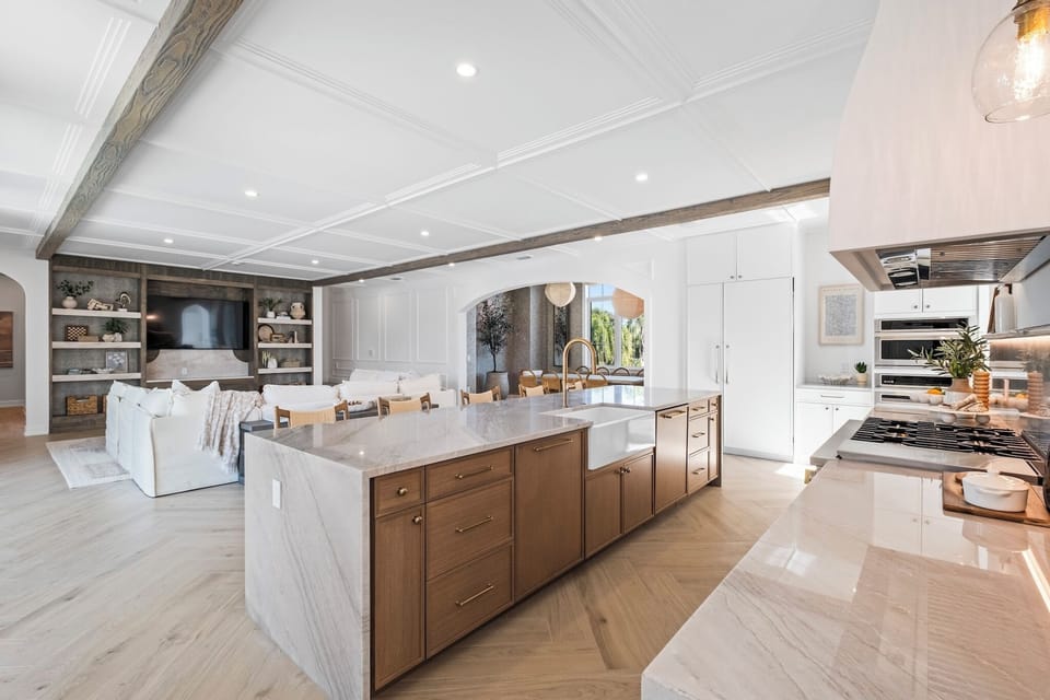 Kitchen with marble island