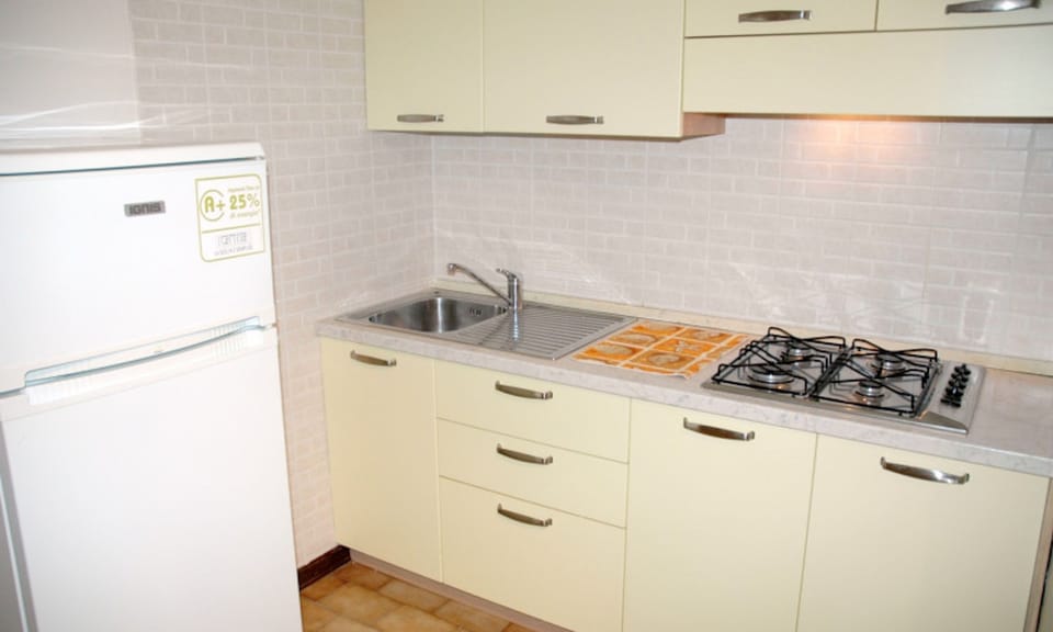 Apartment, 1 Bedroom, Terrace, Garden View | Interior