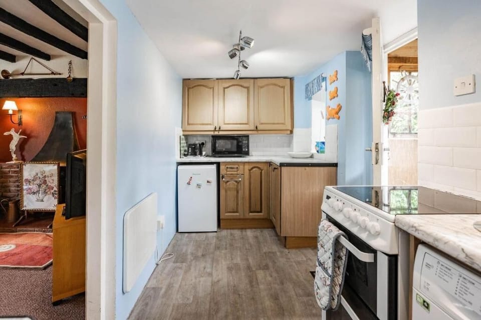 Sandpipers, Baconsthorpe - Host & Stay