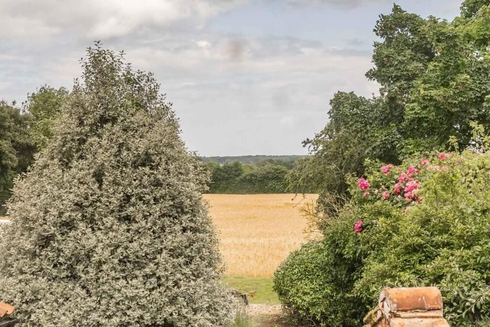 Sandpipers, Baconsthorpe - Host & Stay