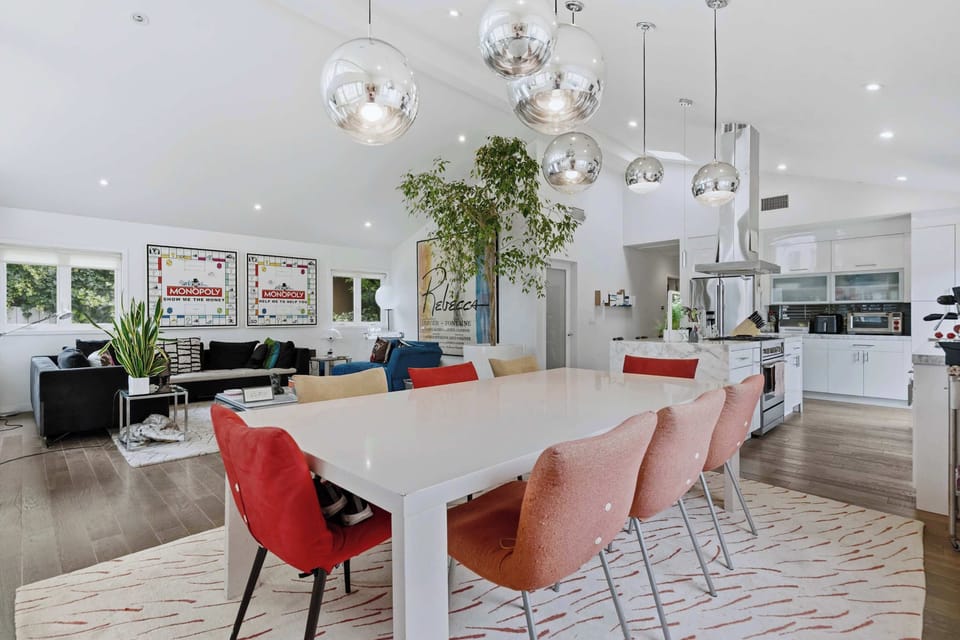 Dining Room | 8-Seat Table & Open Kitchen