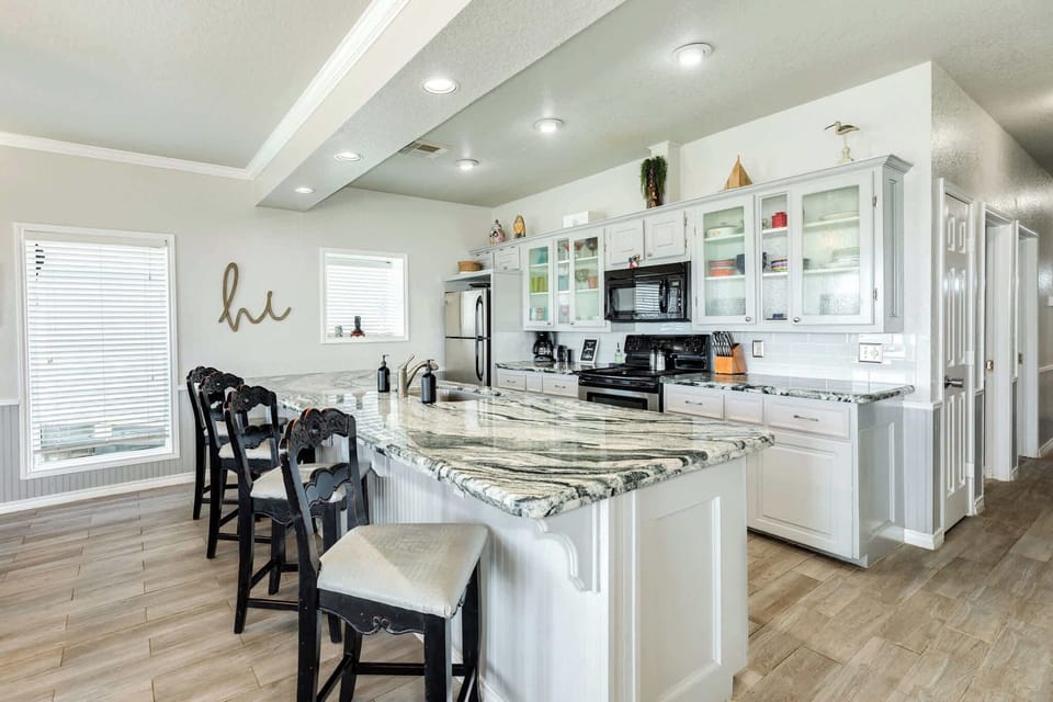 Beautiful fully equipped Kitchen  