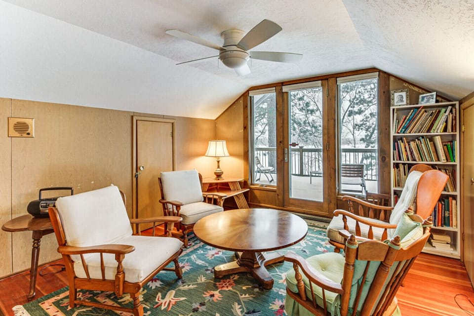 Living Area 2 | Upper Level | Terrace Access