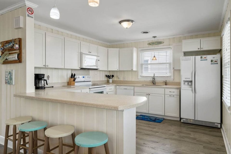 The kitchen is supplied with everything you will need to cook family meals.