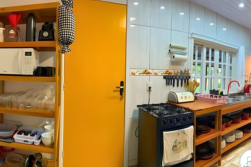 Family Villa | Private kitchen | Fridge, microwave, oven, stovetop