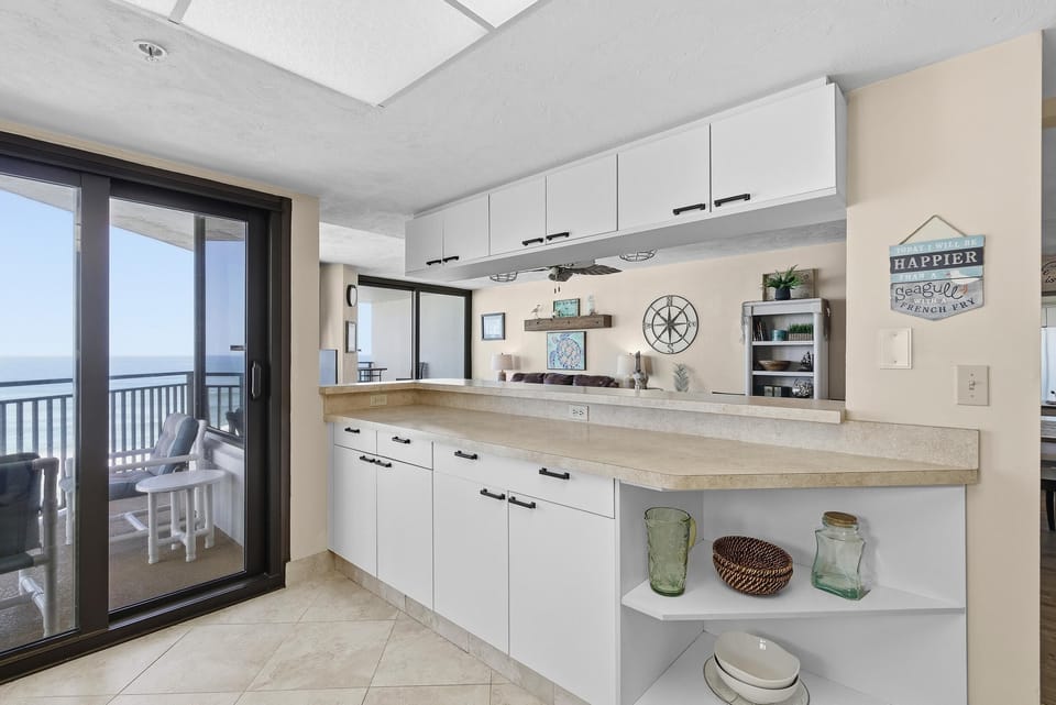 Condo, Multiple Beds (Sherwin Condominium 901) | Interior