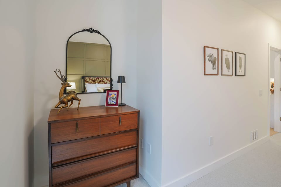 Deluxe Condo, Mountain View | Interior