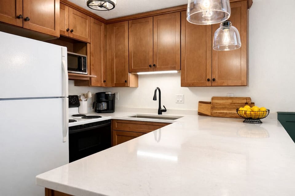 From pots and pans to a full set of utensils and a toaster, we’ve stocked the cabinets so you can cook just like you’re at home.