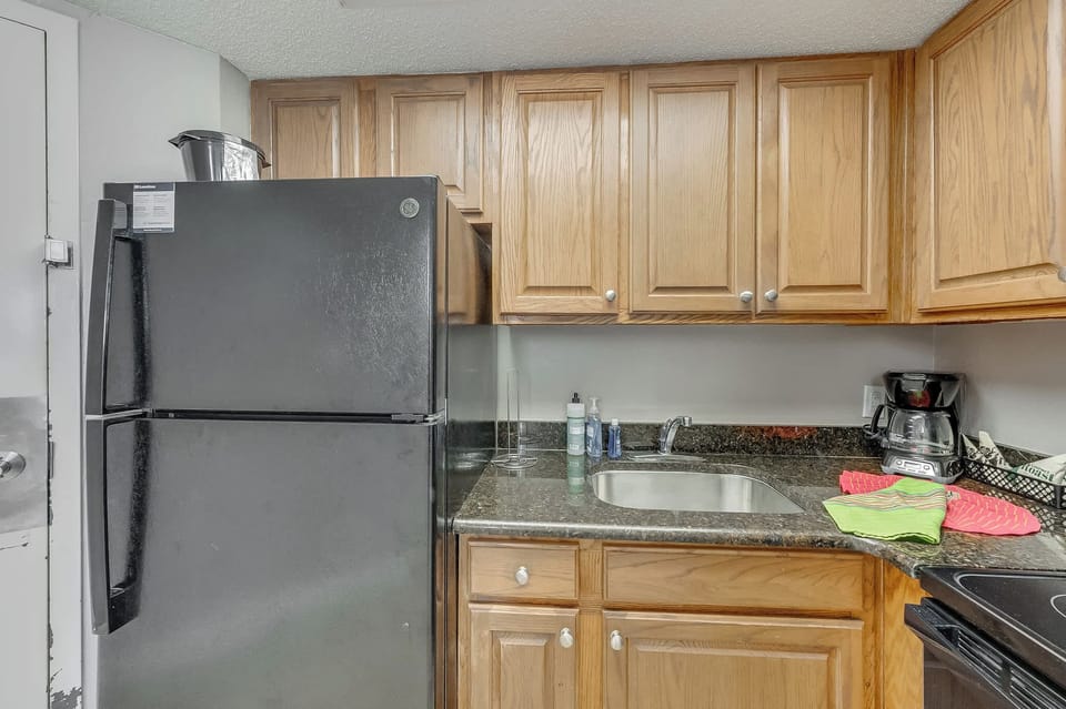 Large Kitchen Area
