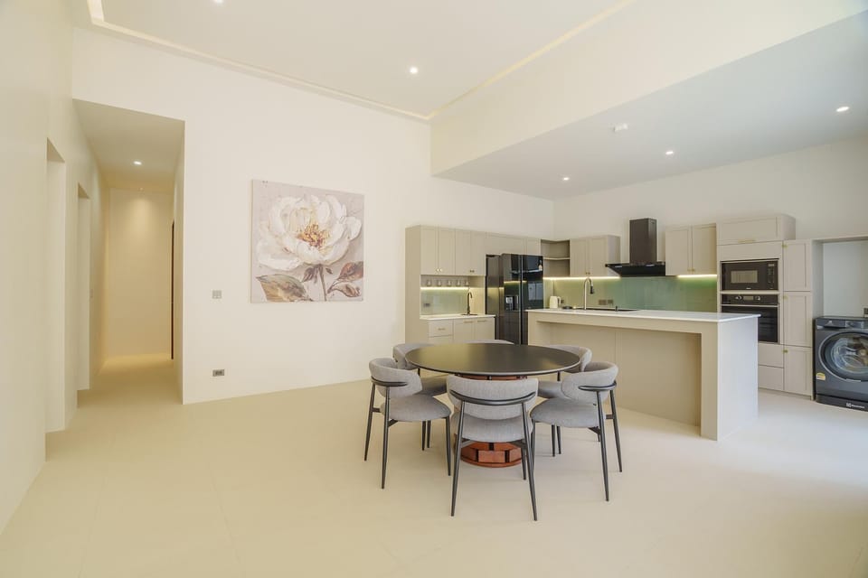 New Celine Villa Private Pool Near Beaches (8641)