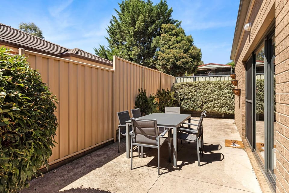 Outdoor dining, perfect for morning coffee or an afternoon drink. 
