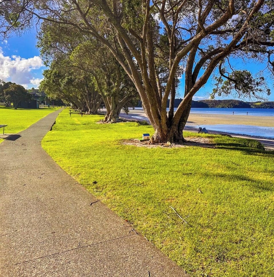 Snells beach walkway