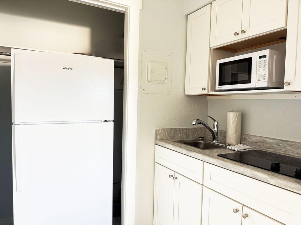 Venice Villas Studio – Beach Side Ground Level (6718)