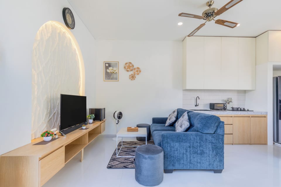 Villa, 2 Bedrooms, Pool View | Living area