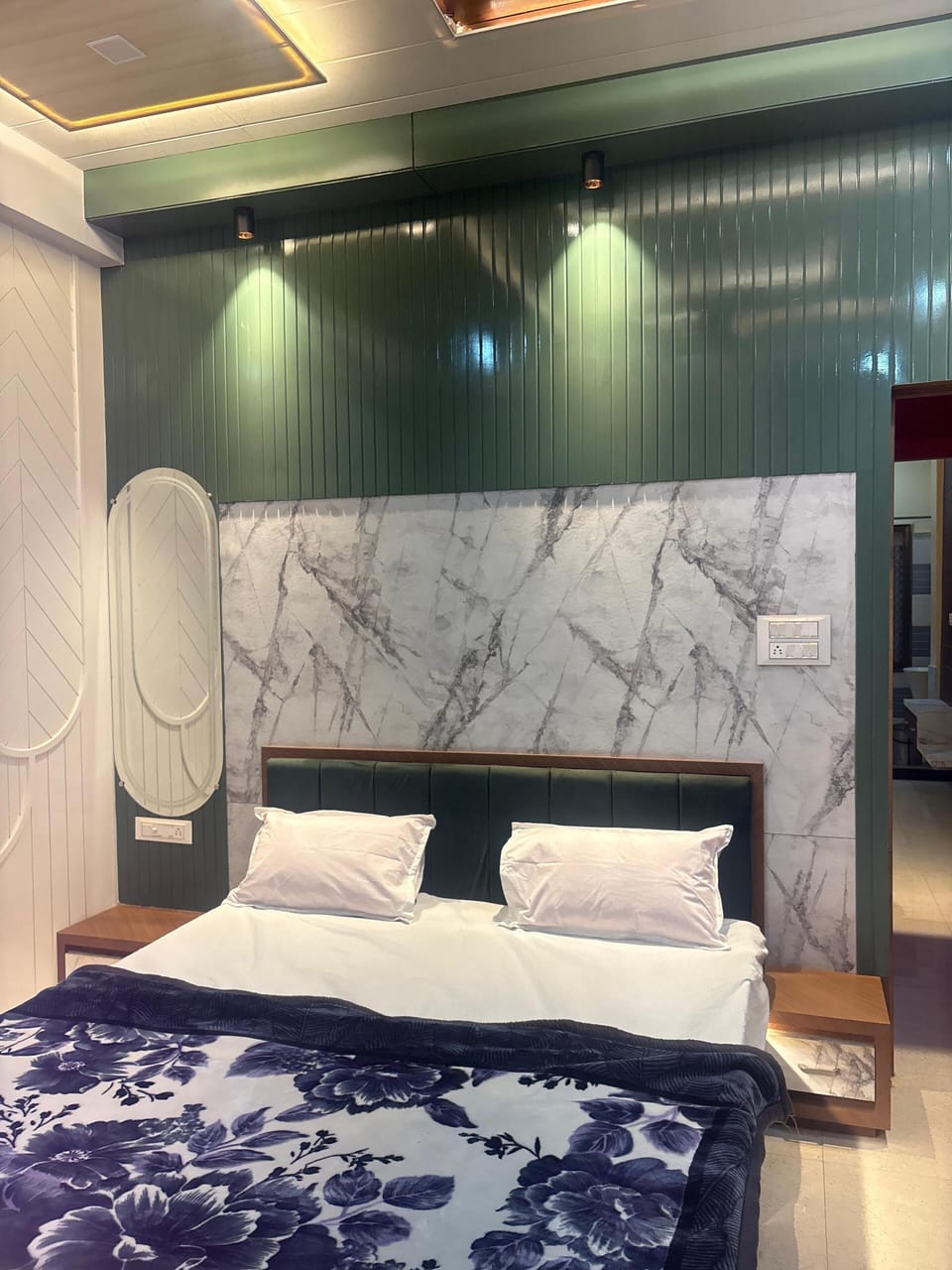 Deluxe Double Room | Desk, WiFi (free)